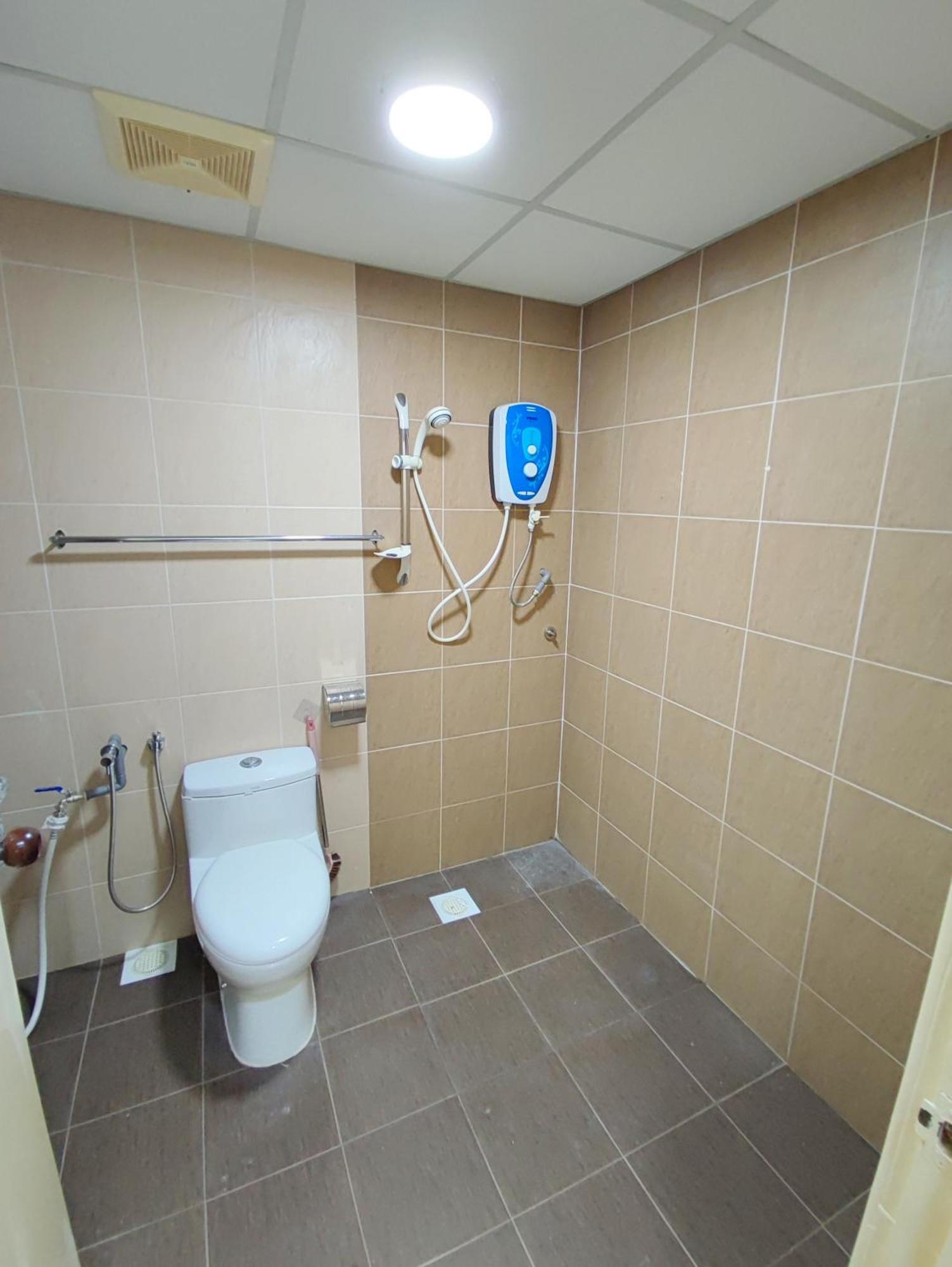 Jojo Homestay Tiara Residence Десару Экстерьер фото