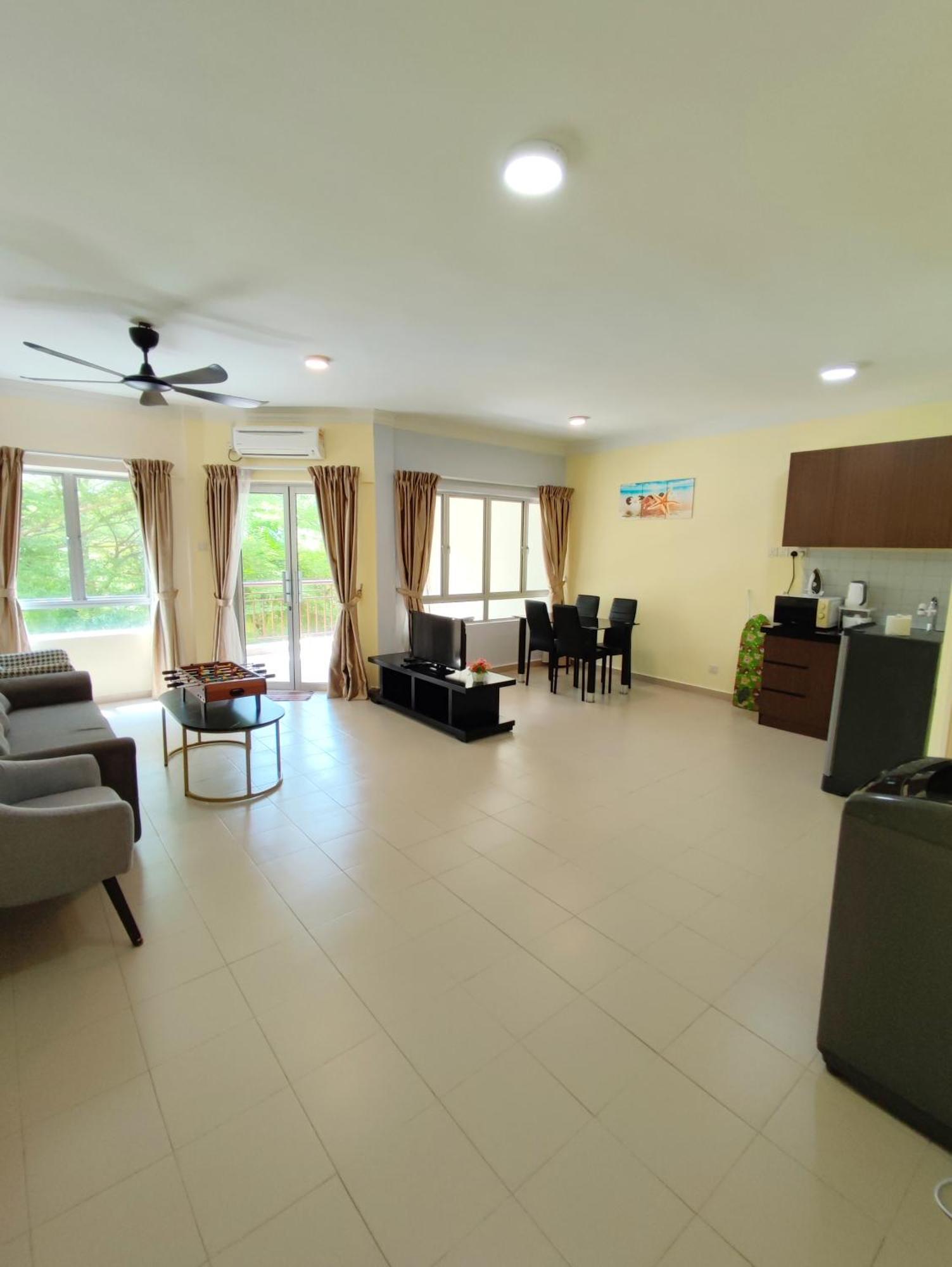 Jojo Homestay Tiara Residence Десару Экстерьер фото