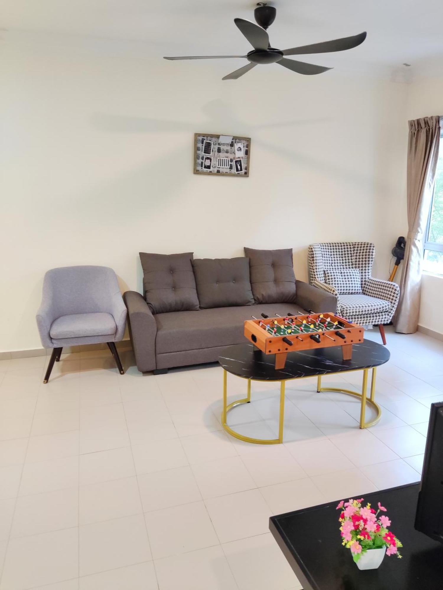Jojo Homestay Tiara Residence Десару Экстерьер фото